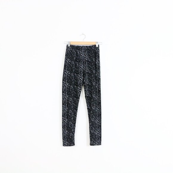 *Just Cozy Night Sky Star Patterned Black Leggings - Picture 4 of 7